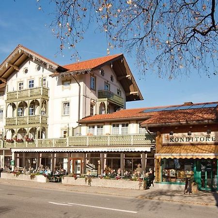 Cafe Chiemgau Und Gaestehaus Ruhpolding Exterior foto