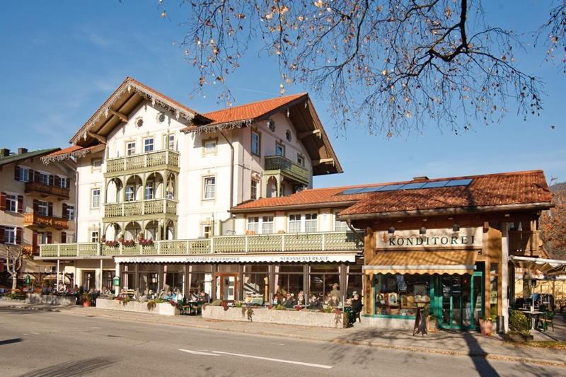 Cafe Chiemgau Und Gaestehaus Ruhpolding Exterior foto